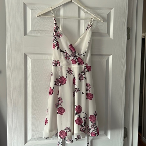 White Floral Mini Dress - Picture 1 of 7